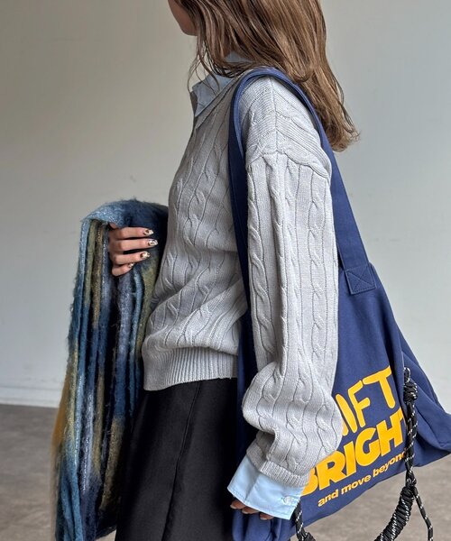 U.S. POLO ASSN.（ユーエスポロアッスン）の「フェイクレイヤードケーブルニットポロ（ニット/セーター・レディース・グレー/ネイビー/アイボリー・FREE）」の8枚目の写真