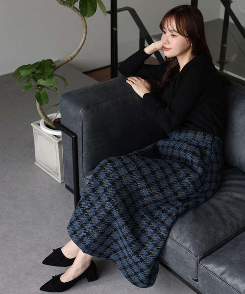 BLUEEAST(ブルーイースト)の「ツイードチェックフレアスカート(スカート・レディース・ブラック/ブルー/ブラウン・MEDIUM)」の21枚目の写真