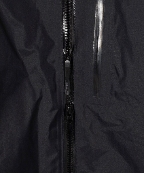 ARC'TERYX(アークテリクス)の「ARC'TERYX/アークテリクス Beta Insulated Jacket M(ブルゾン・メンズ・ブラック・LARGE/MEDIUM)」の9枚目の写真