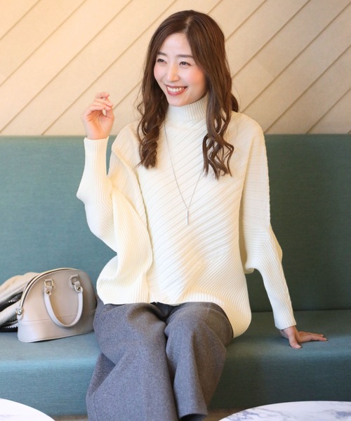 Ehre style(エーレスタイル)の「ゆるさが癖になる、ひとクセニット(ニット/セーター・レディース・ブラック/グレー/アイボリー・FREE)」の13枚目の写真