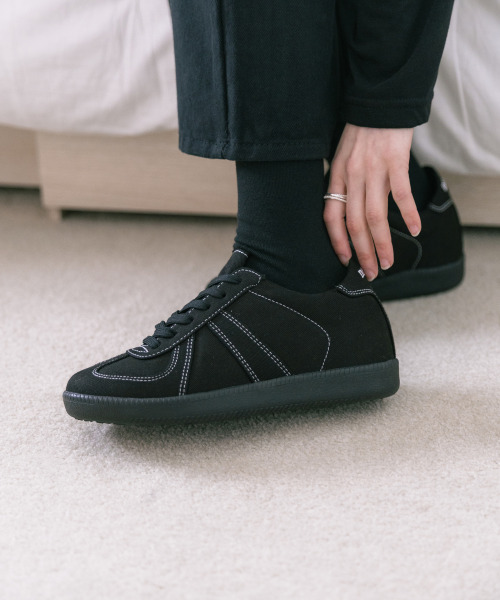 DIFFERSHOE（ディファーシュー）の「クーバスニーカー7CM [オールブラックデニム]（スニーカー・レディース・ブラック・22.5cm/23cm/24cm/25cm/26cm/27cm/28cm）」の8枚目の写真