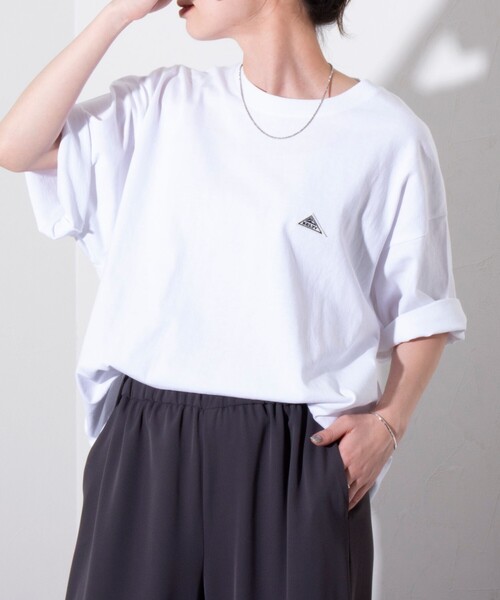 KELTY(ケルティ)の「【KELTY×GLOSTER】別注 バックタイポロゴT(Tシャツ/カットソー・メンズ・グレイッシュベージュ/ブラック/杢グレー/オフホワイト/チャコールグレー/ネイビー・S/M/L)」の11枚目の写真