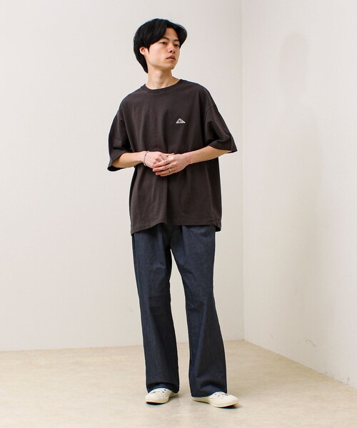 KELTY(ケルティ)の「【KELTY×GLOSTER】別注 バックタイポロゴT(Tシャツ/カットソー・メンズ・グレイッシュベージュ/ブラック/杢グレー/オフホワイト/チャコールグレー/ネイビー・S/M/L)」の14枚目の写真
