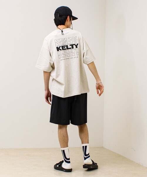 KELTY(ケルティ)の「【KELTY×GLOSTER】別注 バックタイポロゴT(Tシャツ/カットソー・メンズ・グレイッシュベージュ/ブラック/杢グレー/オフホワイト/チャコールグレー/ネイビー・S/M/L)」の17枚目の写真