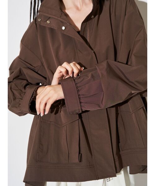 ELENDEEK(エレンディーク)の「ドローストリングマウンテンパーカー(ブルゾン・レディース・イエロー/オフホワイト/ブラウン・FREE)」の22枚目の写真