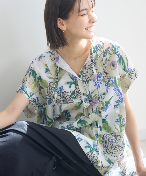 KATHARINE ROSS(キャサリンロス)の「【KATHARINE ROSS】アソートスカーフプリント半袖ブラウス(シャツ/ブラウス・レディース・イエロー/ピンク/グリーン・FREE)」の2枚目の写真