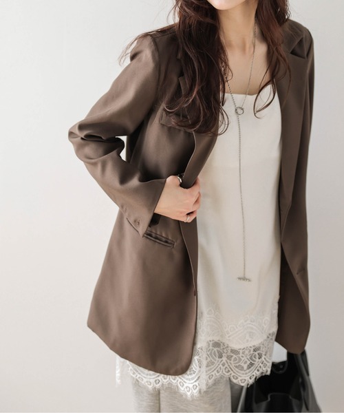 AMELY（エミリー）の「レースレイヤード キャミソール（キャミソール・レディース・ブラック/ブラウン/ホワイト・フリー）」の6枚目の写真