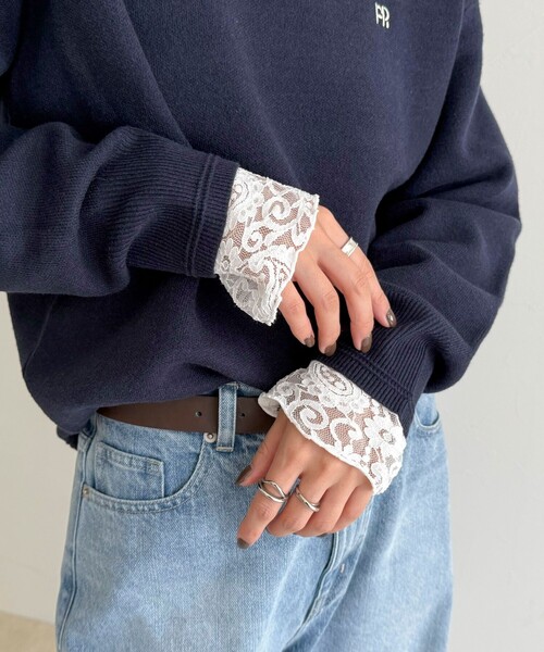 fredy emue（フレディエミュ）の「【1枚でもレイヤードでも◎】レーススリーブ衿フリルロンTシャツ（Tシャツ/カットソー・レディース・ブラック/オフホワイト・38）」の16枚目の写真