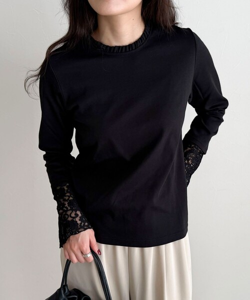 fredy emue（フレディエミュ）の「【1枚でもレイヤードでも◎】レーススリーブ衿フリルロンTシャツ（Tシャツ/カットソー・レディース・ブラック/オフホワイト・38）」の7枚目の写真