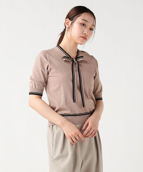 BEAMS HEART(ビームスハート)の「配色 ボウタイ プルオーバー(Tシャツ/カットソー・レディース・ホワイト/ネイビー/ベージュ・FREE)」の2枚目の写真