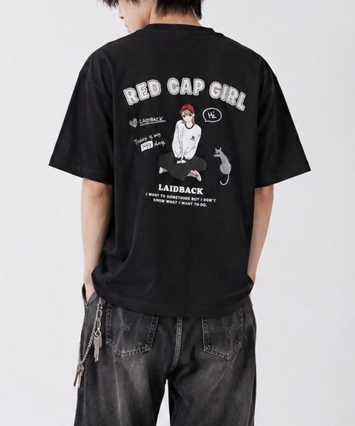 Red Cap Girl(レッドキャプガール)の「【a-r】〔RedCapGirl/レッドキャップガール〕イラスト×アップリケ 半袖Tシャツ メンズ/レディース/推し活(Tシャツ/カットソー・メンズ・ブラック/ホワイト/ピンク・MEDIUM/LARGE)」の11枚目の写真