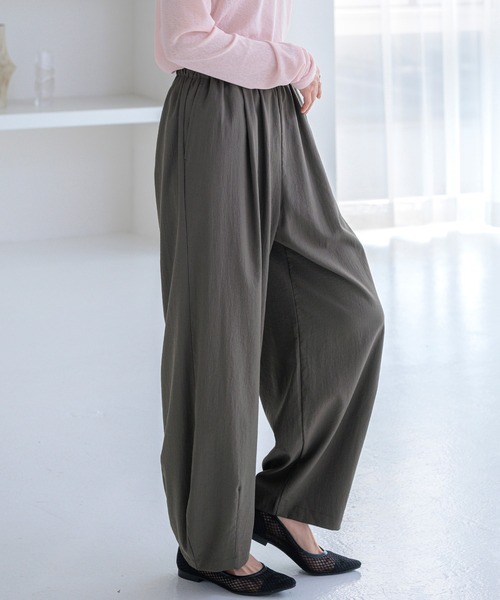 BELLUNA PLUS(ベルーナ)の「サラリ快適ビンテージカーブパンツ股下66cm(その他パンツ・レディース・ベージュ/チャコール/オフホワイト/ピンク・MEDIUM/LARGE/X-LARGE/SMALL)」の10枚目の写真