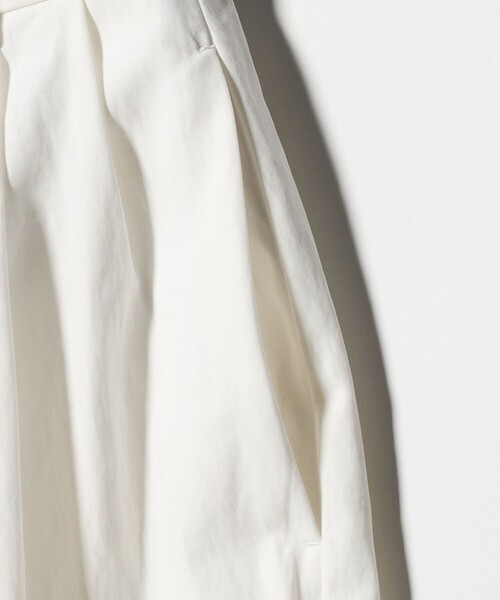 UNITED ARROWS（ユナイテッドアローズ）の「ツイル ダブルタック イージーパンツ OFF WHITE（その他パンツ・レディース・オフホワイト・34/36/38）」の14枚目の写真