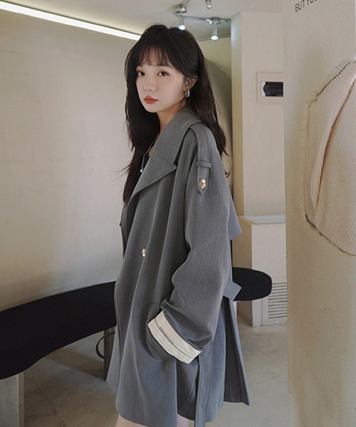 &soiree(アンドソワレ)の「袖切り替えオーバーサイズトレンチコート(トレンチコート・レディース・グレー/ブラック・X-LARGE/LARGE/MEDIUM/SMALL)」の3枚目の写真