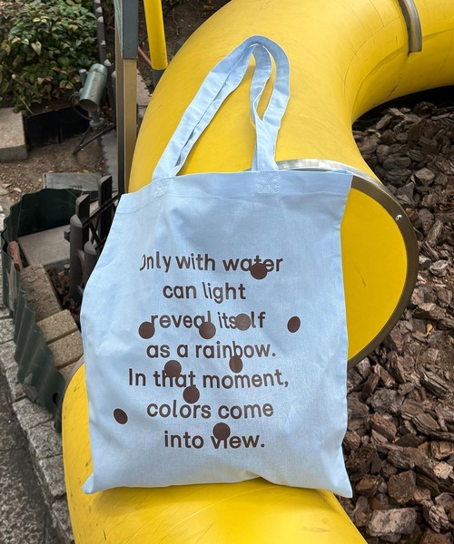 SETUP7(セットアップセブン)の「【THE READING ROOM PARIS】flat tote bag "Dot to Star" フラット グラフィックプリント トートバッグ コットン(トートバッグ・レディース・ホワイト/バーガンディー/スカイブルー・FREE)」の6枚目の写真