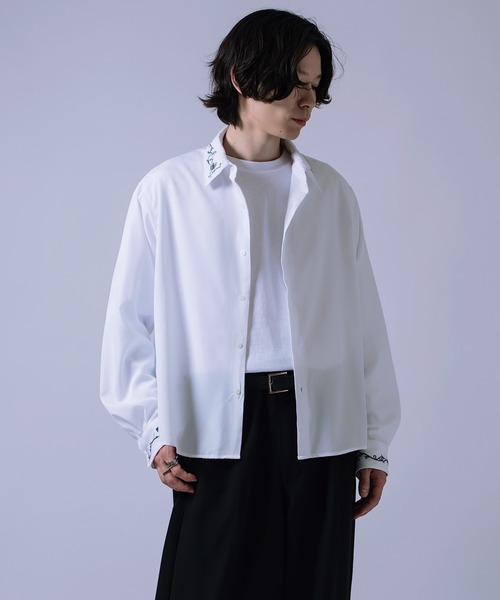 improves(インプローブス)の「衿刺しゅう オーバーサイズ 長袖シャツ(シャツ/ブラウス・メンズ・ホワイト/ブラック・LARGE/MEDIUM)」の1枚目の写真