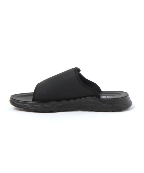 LAKOLE（ラコレ）の「バックルスライドサンダル / 644867（サンダル・メンズ・ブラック・MEDIUM/LARGE）」の2枚目の写真