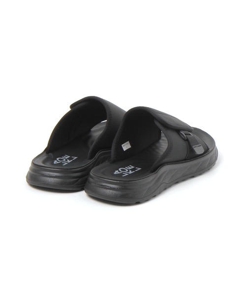 LAKOLE（ラコレ）の「バックルスライドサンダル / 644867（サンダル・メンズ・ブラック・MEDIUM/LARGE）」の4枚目の写真