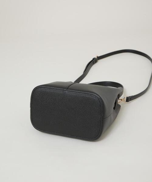 NANO universe(ナノユニバース)の「ワンハンドルミニベルトバッグ(ショルダーバッグ・レディース・ブラック/アイボリー/ライトブルー・F)」の14枚目の写真
