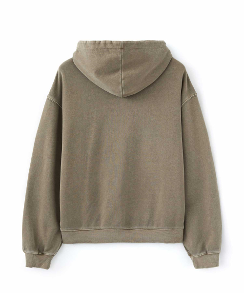WMC(ダブリューエムシー)の「ピグメントスローガンフードパーカー_BROWN(パーカー・メンズ・ブラウン・L/XL/M)」の2枚目の写真