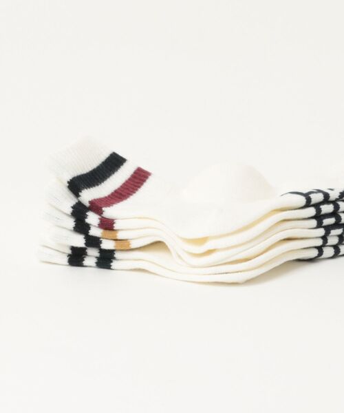 HANES(ヘインズ)の「【HANES/ヘインズ】ノンパイル クォーターレングスラインソックス 3足組 スケーター ストリート スポーツミックス 通学 デイリー ユニセックス(ソックス/靴下・メンズ・グレー/オフホワイト・SMALL/MEDIUM)」の4枚目の写真