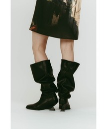 Knuth Marf（クヌースマーフ）の「drape long boots（ブーツ）」