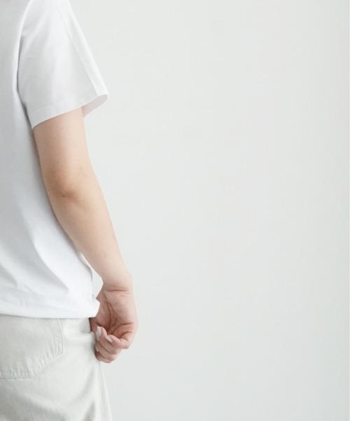 GANNI（ガニー）の「GANNI Basic jersey cocktail relaxed t-shirt（Tシャツ/カットソー・レディース・ホワイト・SMALL）」の3枚目の写真
