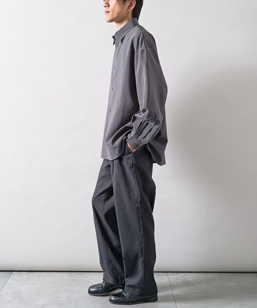 CRAFT STANDARD BOUTIQUE(クラフトスタンダードブティック)の「バルーンスリーブシャツ(シャツ/ブラウス・メンズ・グレー/ブラック・L/M)」の5枚目の写真