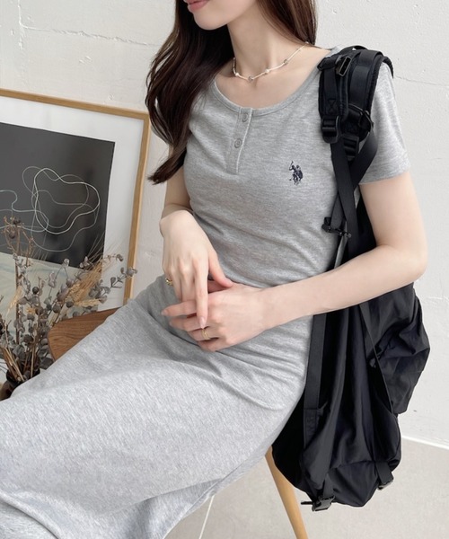 U.S. POLO ASSN.（ユーエスポロアッスン）の「【Ada.別注 U.S. POLO ASSN.】 ヘンリーネック カットソー ワンピース 肩パッド付き ◎（ワンピース・レディース・ブラック/グレー/チャコール・L/M）」の8枚目の写真