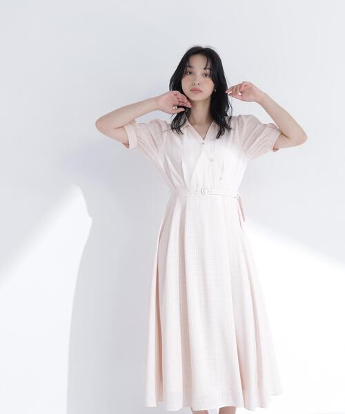 NATURAL BEAUTY BASIC(ナチュラルビューティーベーシック)の「シャドーチェックカシュクールワンピース(ワンピース・レディース・ネイビー/ラベンダー/ベージュ・P/S/MEDIUM)」の22枚目の写真