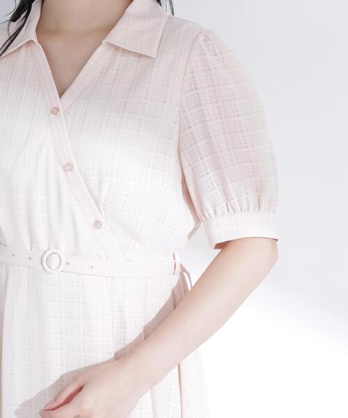 NATURAL BEAUTY BASIC(ナチュラルビューティーベーシック)の「シャドーチェックカシュクールワンピース(ワンピース・レディース・ネイビー/ラベンダー/ベージュ・P/S/MEDIUM)」の6枚目の写真