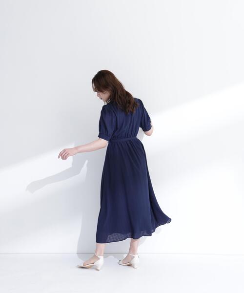 NATURAL BEAUTY BASIC(ナチュラルビューティーベーシック)の「シャドーチェックカシュクールワンピース(ワンピース・レディース・ネイビー/ラベンダー/ベージュ・P/S/MEDIUM)」の11枚目の写真