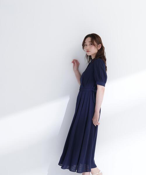 NATURAL BEAUTY BASIC(ナチュラルビューティーベーシック)の「シャドーチェックカシュクールワンピース(ワンピース・レディース・ネイビー/ラベンダー/ベージュ・P/S/MEDIUM)」の16枚目の写真