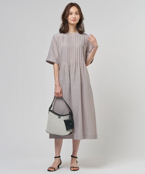 J.PRESS(ジェイプレス)の「エアリースパンボイル ワンピース(ワンピース・レディース・ベージュ系/ネイビー系/グレー系・T15/T13)」の7枚目の写真