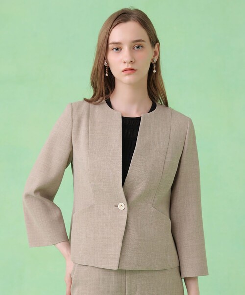 ANAYI(アナイ)の「カラミリネンライクノーカラー ジャケット〈セットアップ対応商品〉(ノーカラージャケット・レディース・ホワイト/ネイビー/ベージュ・38/36/34)」の7枚目の写真