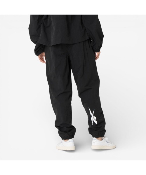 Reebok（リーボック）の「ベクター トラックパンツ / VECTOR TRACK PANT（その他パンツ・レディース・ピンク/ブルー/ブラック・X-SMALL/SMALL/LARGE/MEDIUM）」の5枚目の写真