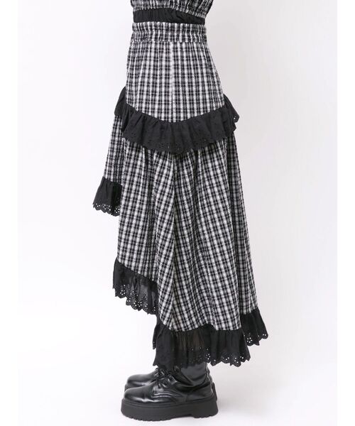 jouetie（ジュエティ）の「レースフリルアシメロングスカート【セットアップ対応】（スカート・レディース・ブラック/ブルー/オフホワイト・MEDIUM）」の8枚目の写真