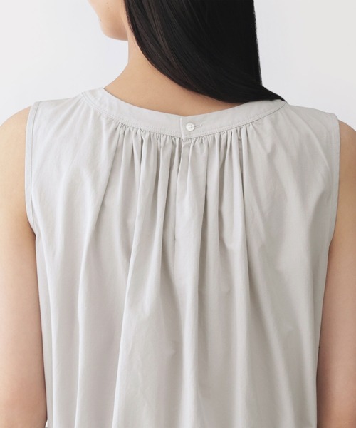 MUJI Labo（ムジラボ）の「〔MUJI Labo〕婦人　和紙混高密度ポプリン　ノースリーブギャザーワンピース（ワンピース・レディース・ライトグレー/ブラック/グレー・S/M/L/XL）」の11枚目の写真