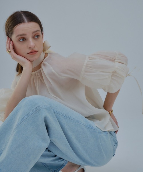 ORGUE(オルグ)の「Sheer puff blouse/シアーパフブラウス(シャツ/ブラウス・レディース・アイボリー/ブラック・FREE)」の2枚目の写真
