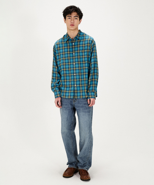 SHIRTER(シャーター)の「EON DENIM PANTS (VINTAGE BLUE)(デニムパンツ・メンズ・その他・LARGE/MEDIUM/SMALL)」の2枚目の写真