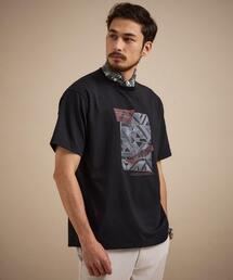 モノクロタイルTシャツ