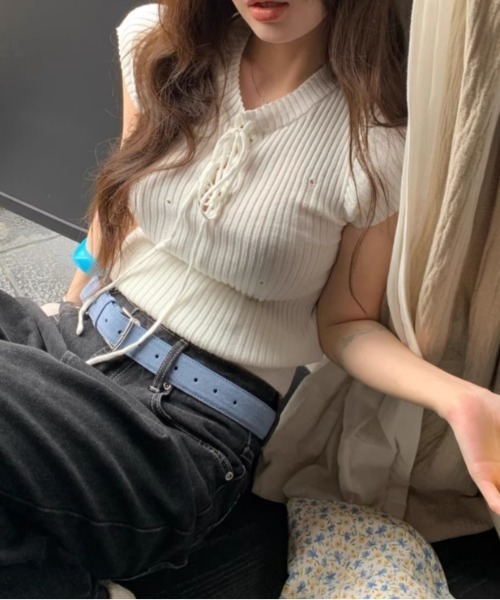 Vipoa(ヴィポア)の「race-up short sleeve knit(ニット/セーター・レディース・ブルー/ホワイト/ブラック・FREE)」の8枚目の写真