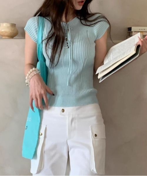 Vipoa(ヴィポア)の「race-up short sleeve knit(ニット/セーター・レディース・ブルー/ホワイト/ブラック・FREE)」の22枚目の写真