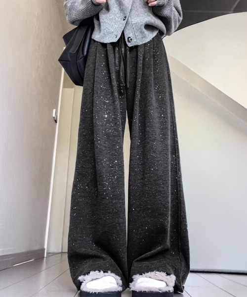 Miniministore（ミニミニストア）の「キラキララメスウェットパンツハイウエスト（その他パンツ・レディース・ダークグレー/ベージュ/ライトグレー/ブラック・FREE）」の6枚目の写真