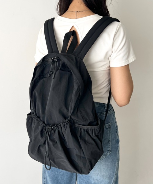 wears（ウェアーズ）の「【A4収納可】軽量ドローコードポケットバックパックリュック（バックパック/リュック・レディース・ブラック/ベージュ/カーキ・FREE）」の12枚目の写真