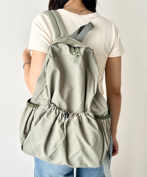 wears（ウェアーズ）の「【A4収納可】軽量ドローコードポケットバックパックリュック（バックパック/リュック・レディース・ブラック/ベージュ/カーキ・FREE）」の19枚目の写真