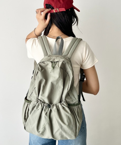 wears（ウェアーズ）の「【A4収納可】軽量ドローコードポケットバックパックリュック（バックパック/リュック・レディース・ブラック/ベージュ/カーキ・FREE）」の21枚目の写真