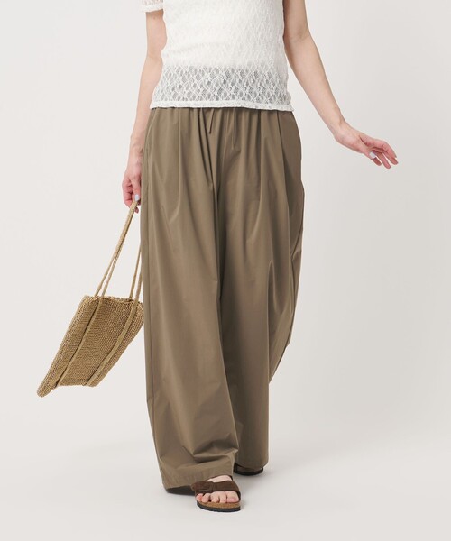 BEAUTY&YOUTH UNITED ARROWS(ビューティーアンドユースユナイテッドアローズ)の「360°MASTER ICE ワイド イージーパンツ UVカット 接触冷感 防シワ はっ水 ウォッシャブル(その他パンツ・レディース・ブラック/モカ/ダークブラウン・XS/S/M)」の4枚目の写真