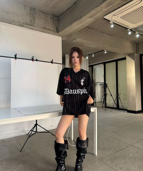 DAUSPICE(ディーオスピス)の「BB STRIPE FOOTBALL JERSEY Black(Tシャツ/カットソー・レディース・ブラック・MEDIUM/LARGE)」の6枚目の写真