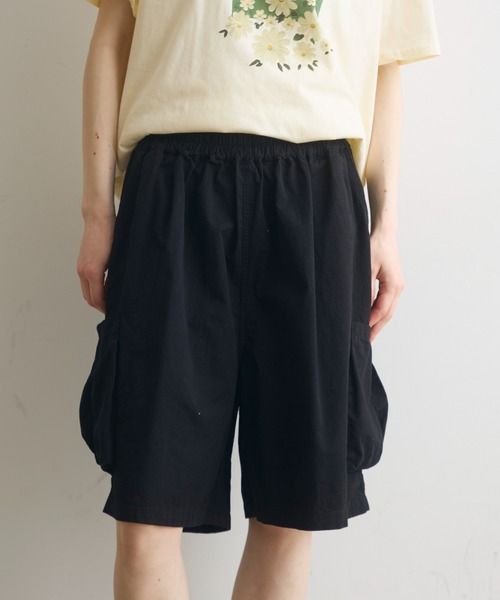 Crisp(クリスプ)の「side pocket half pants / サイドポケットハーフパンツ(その他パンツ・レディース・ブラック/アイボリー・FREE)」の2枚目の写真